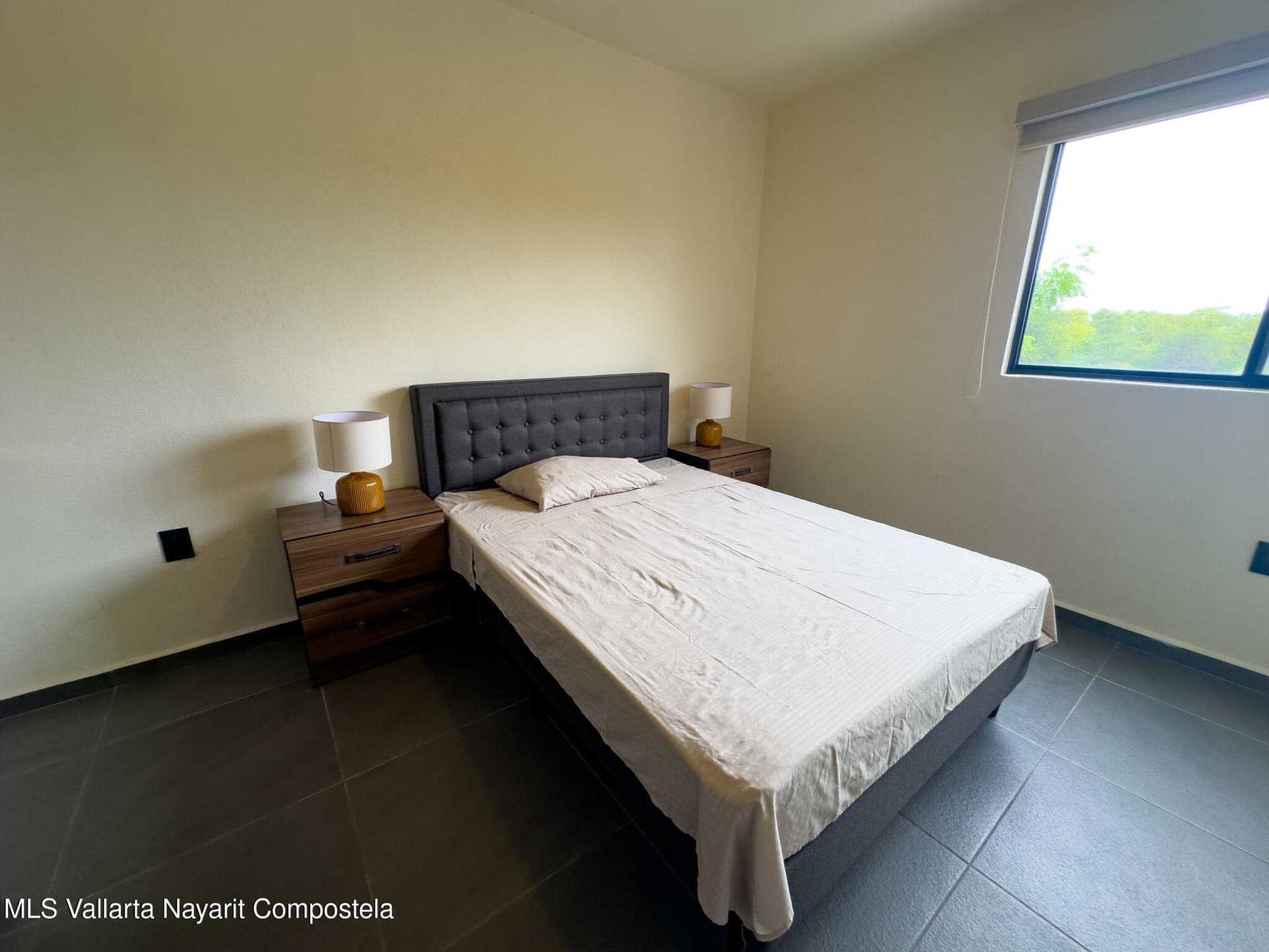 305 Paseo Foresta 12