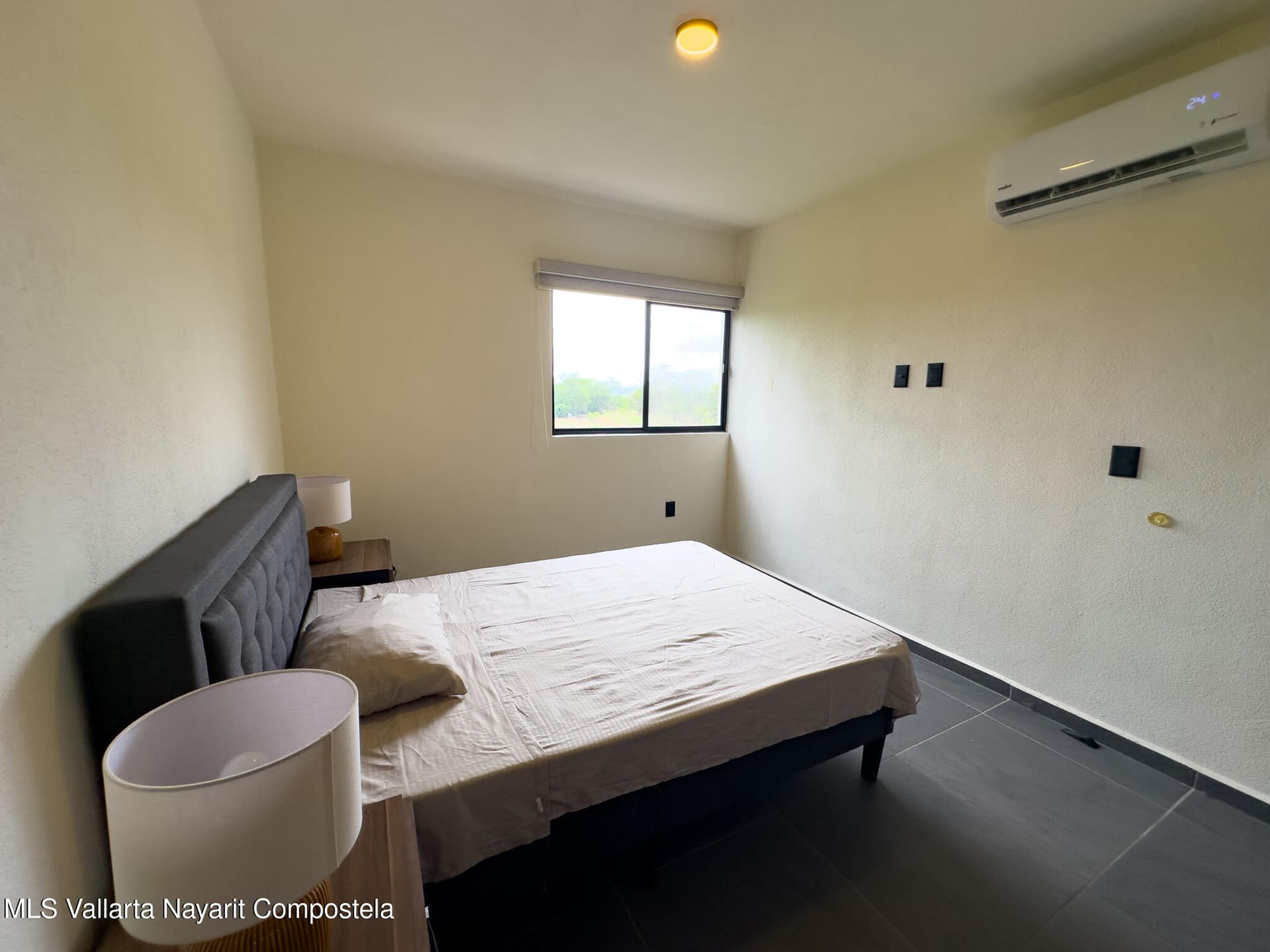 305 Paseo Foresta 13