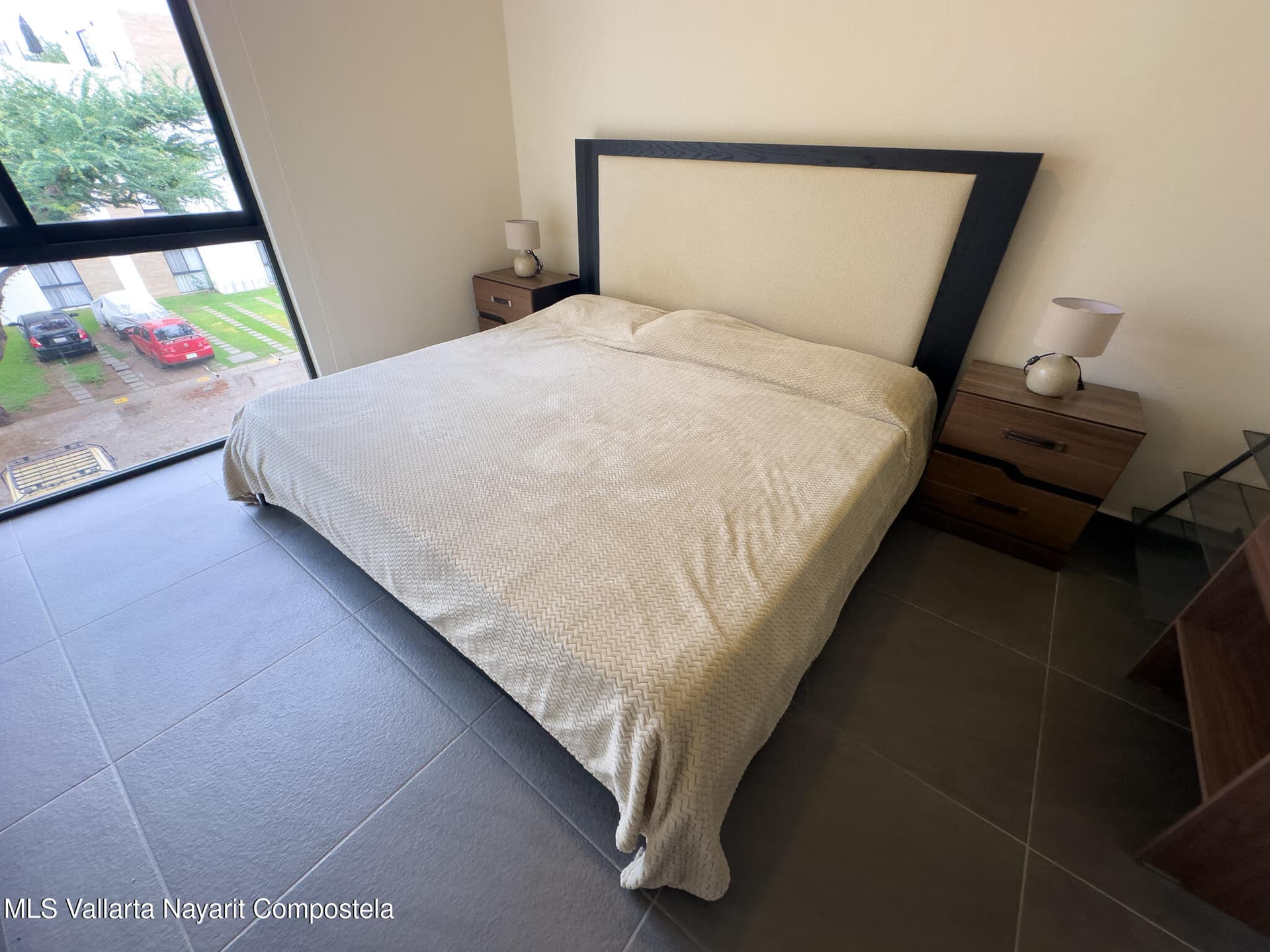 305 Paseo Foresta 16