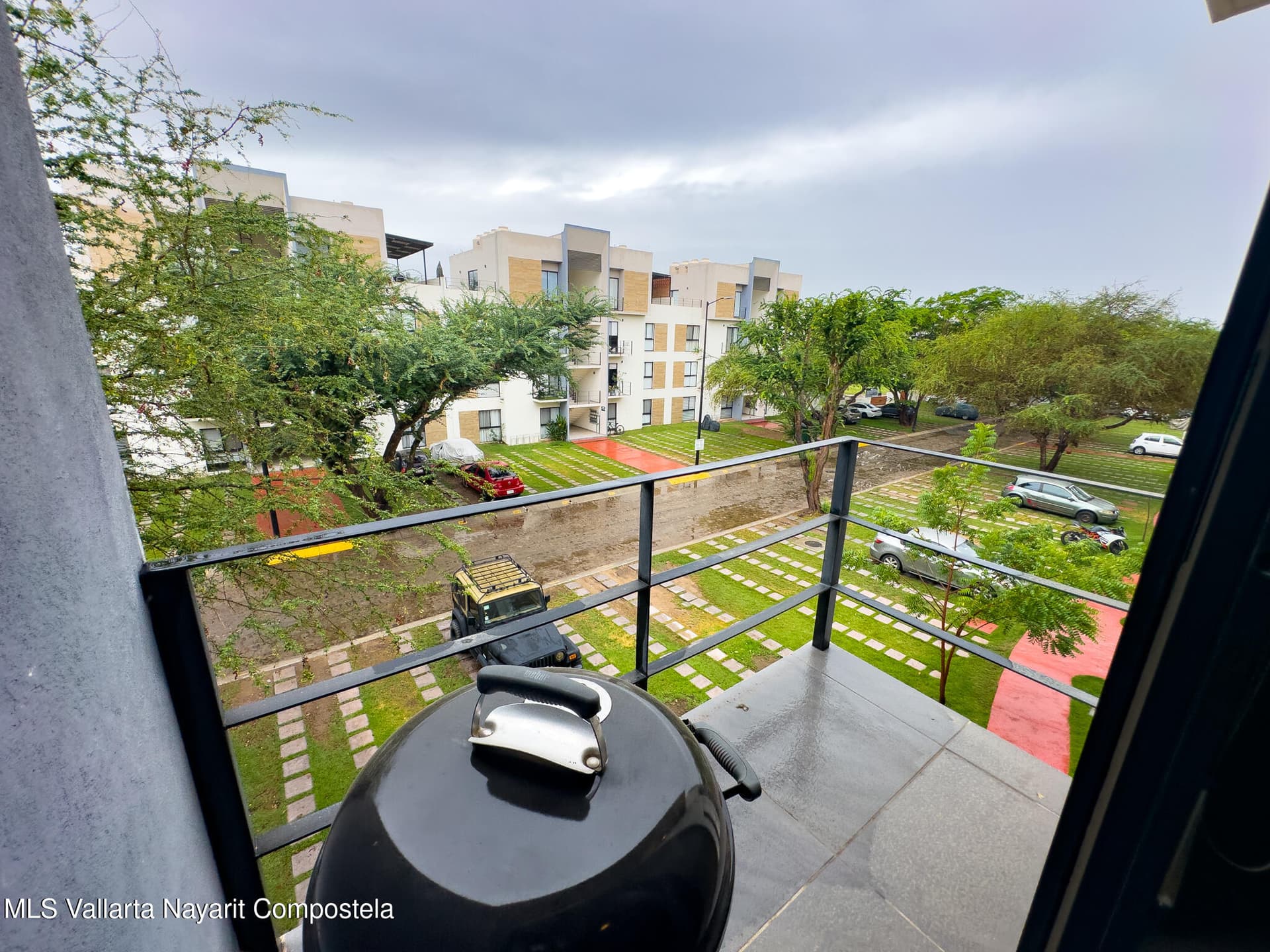 305 Paseo Foresta 21