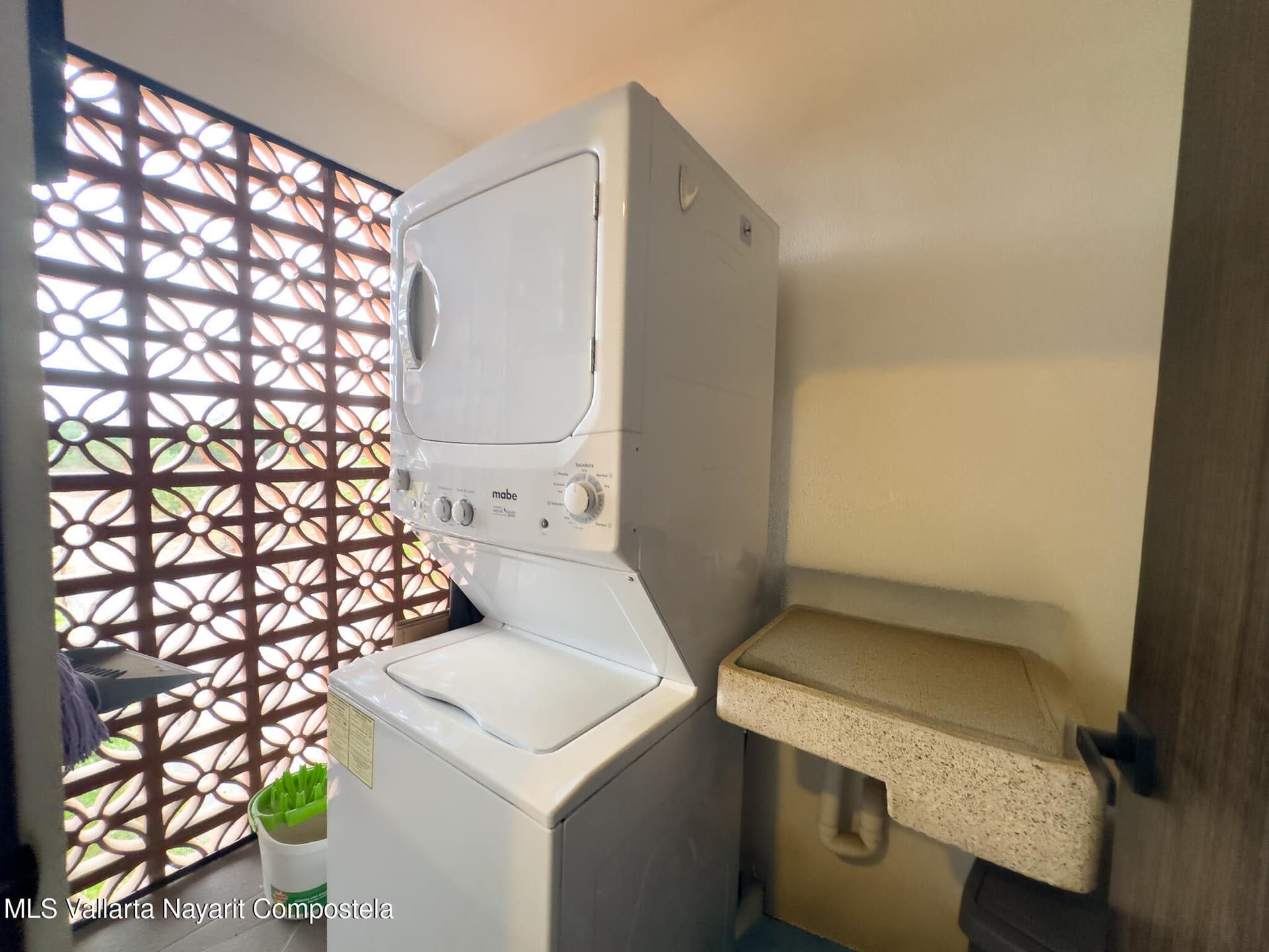 305 Paseo Foresta 20
