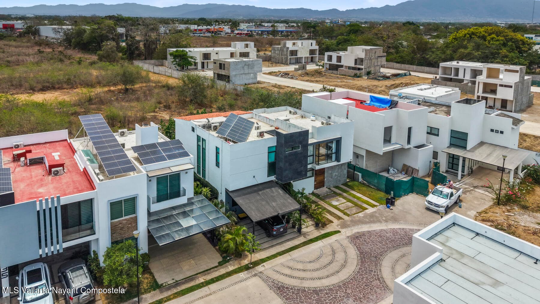 574 Av Mexico 24