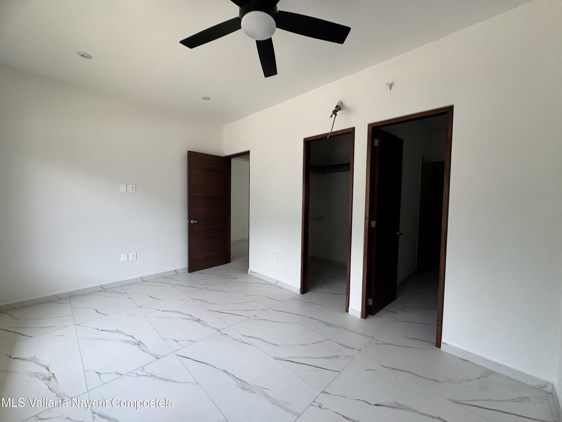24 Paseo de las Flores 7