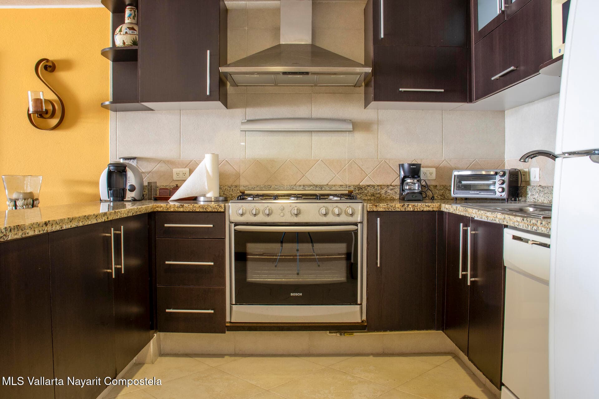 2477 Blvd Francisco Medina Ascencio 8