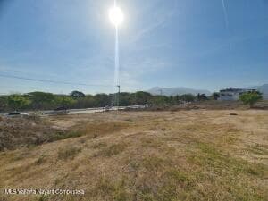 Lot 3 MzT Av. de Los Poetas 12
