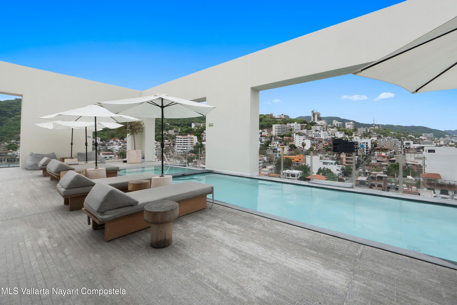 The Colonial 35