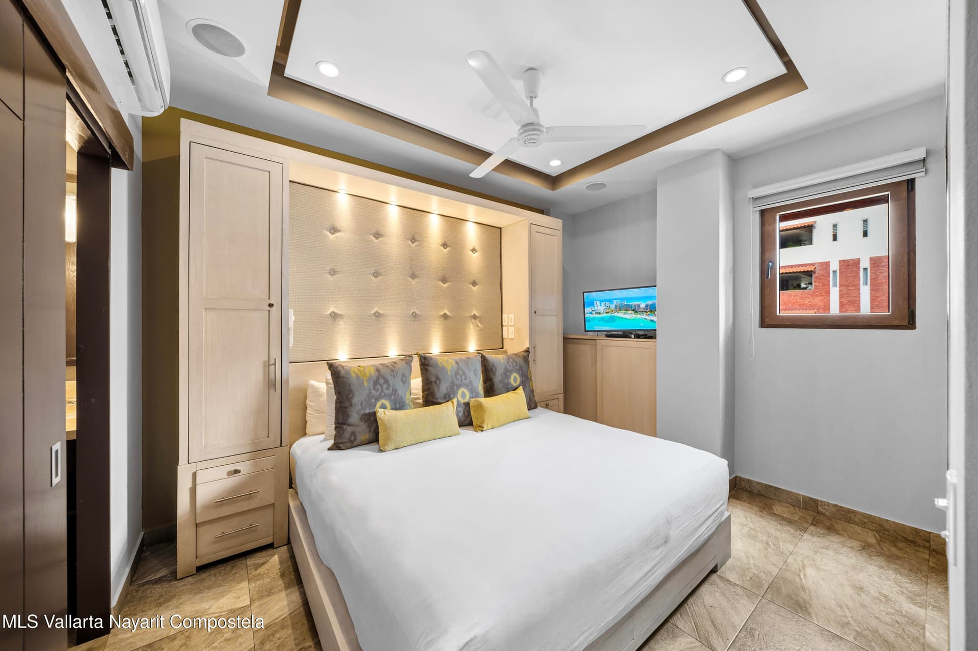 Residences by Pinnacle 18