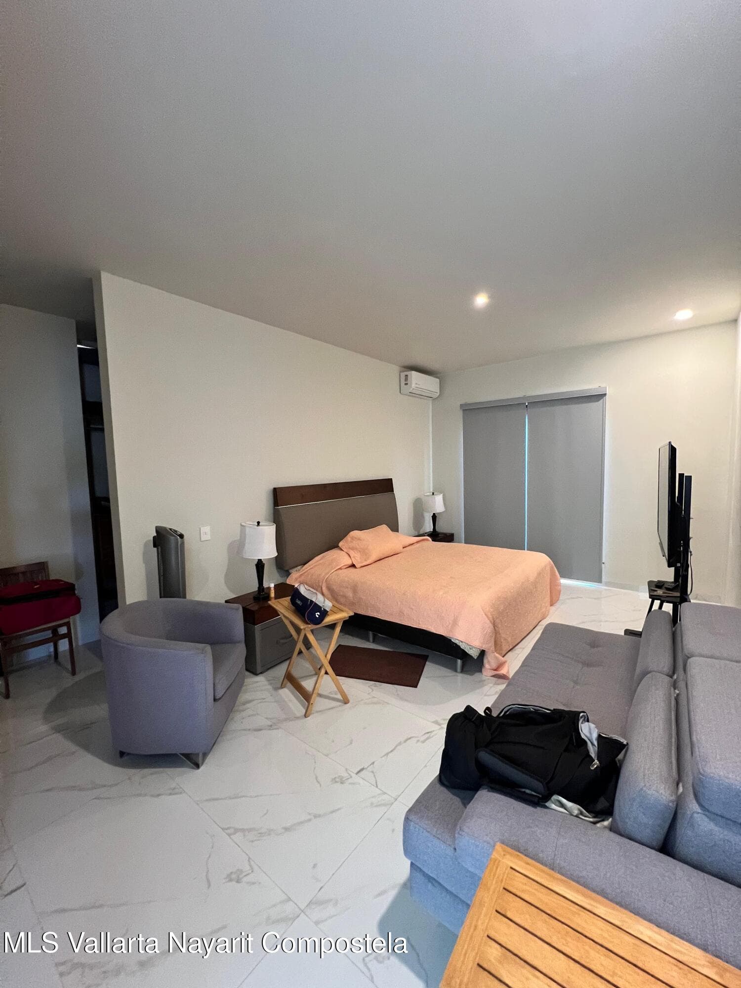305 Cedro street 15