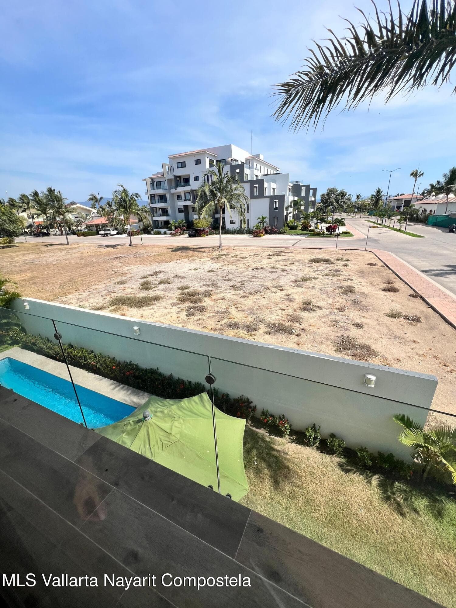 305 Cedro street 17