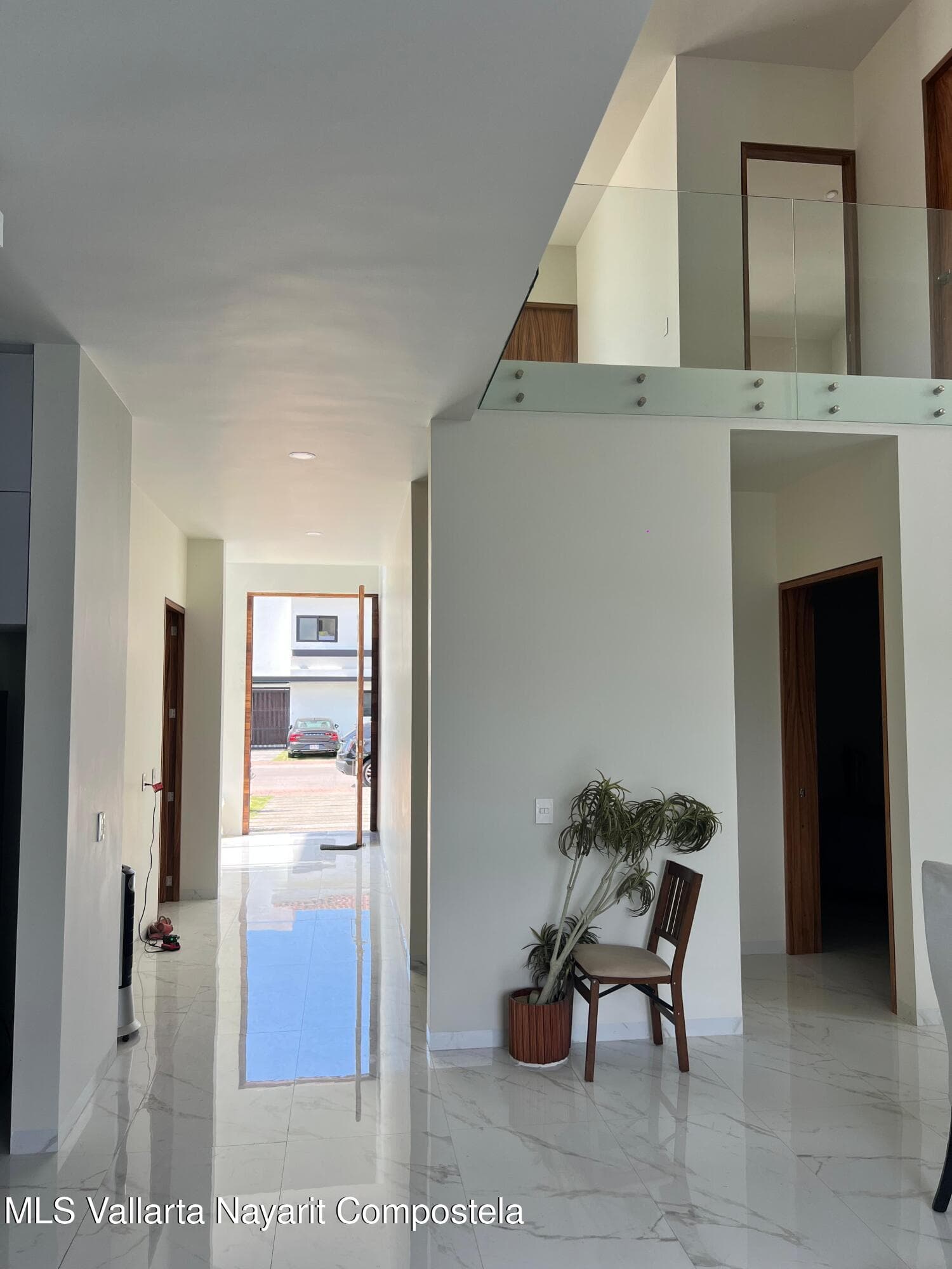 305 Cedro street 22