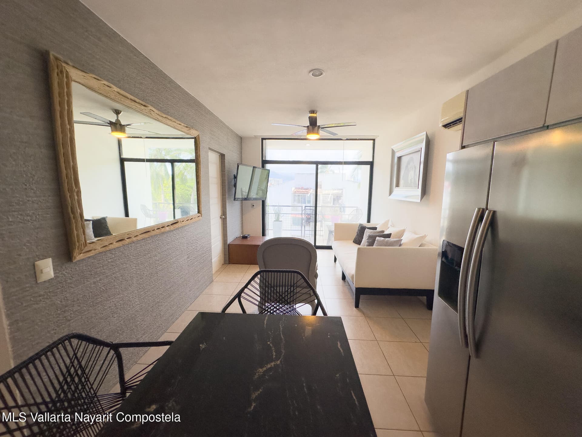 447 Avenida Mezquite 6
