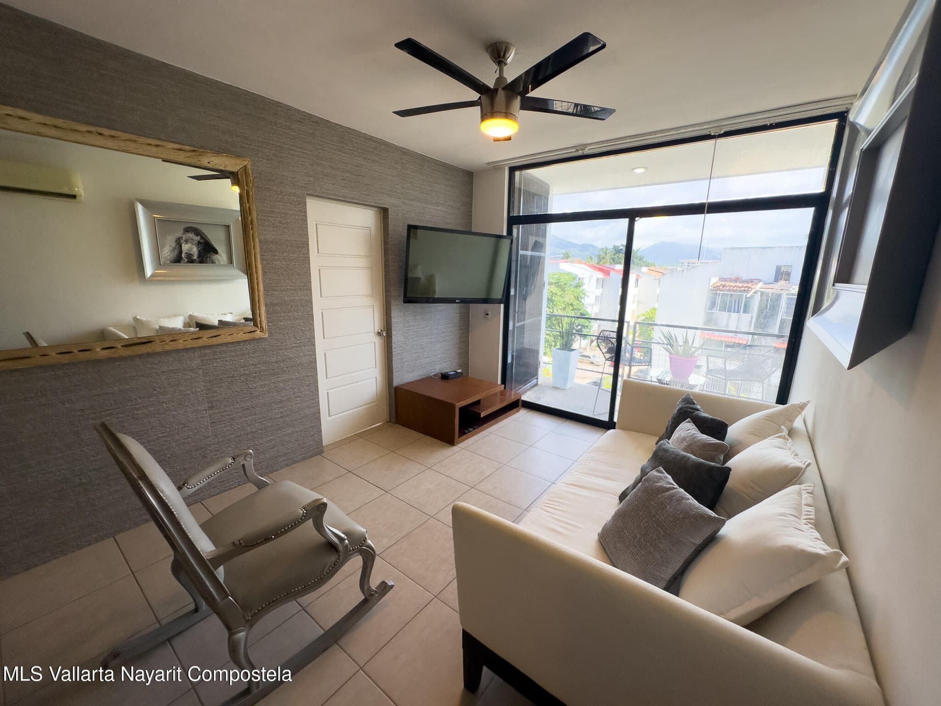 447 Avenida Mezquite 7