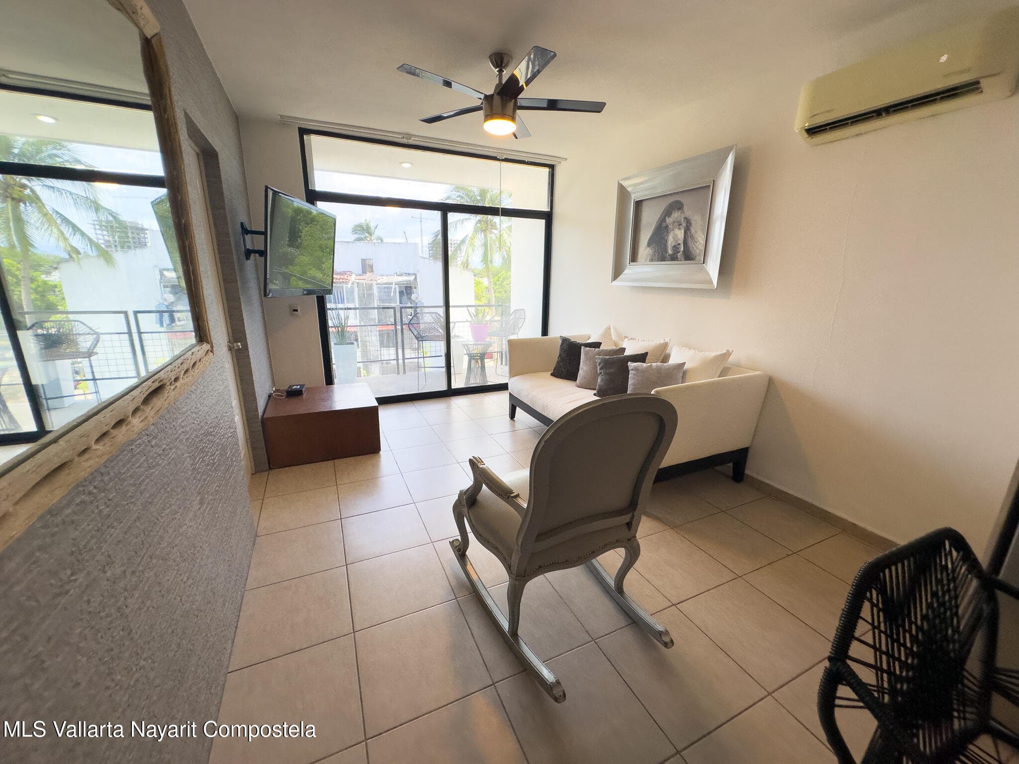 447 Avenida Mezquite 8