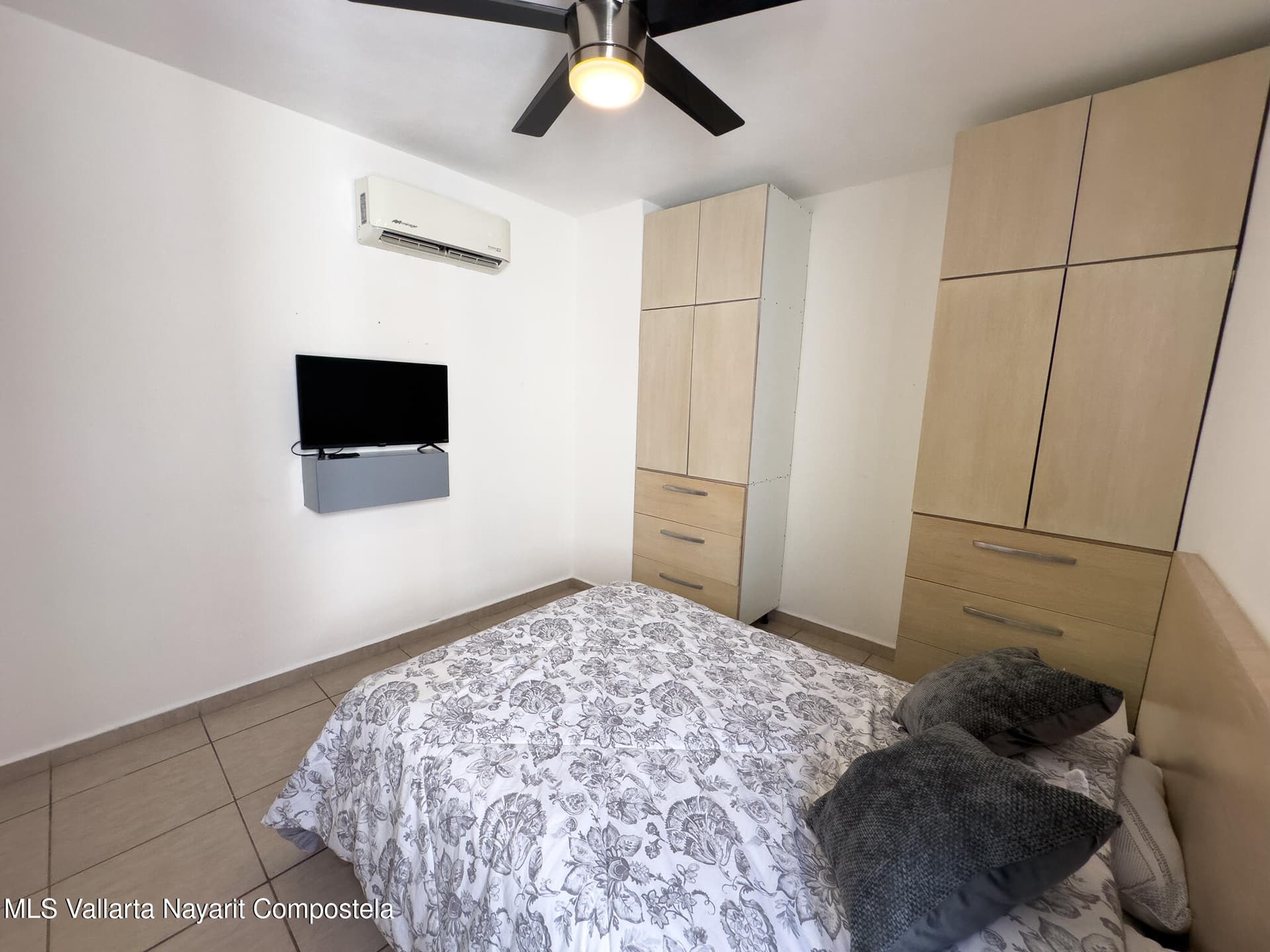 447 Avenida Mezquite 12