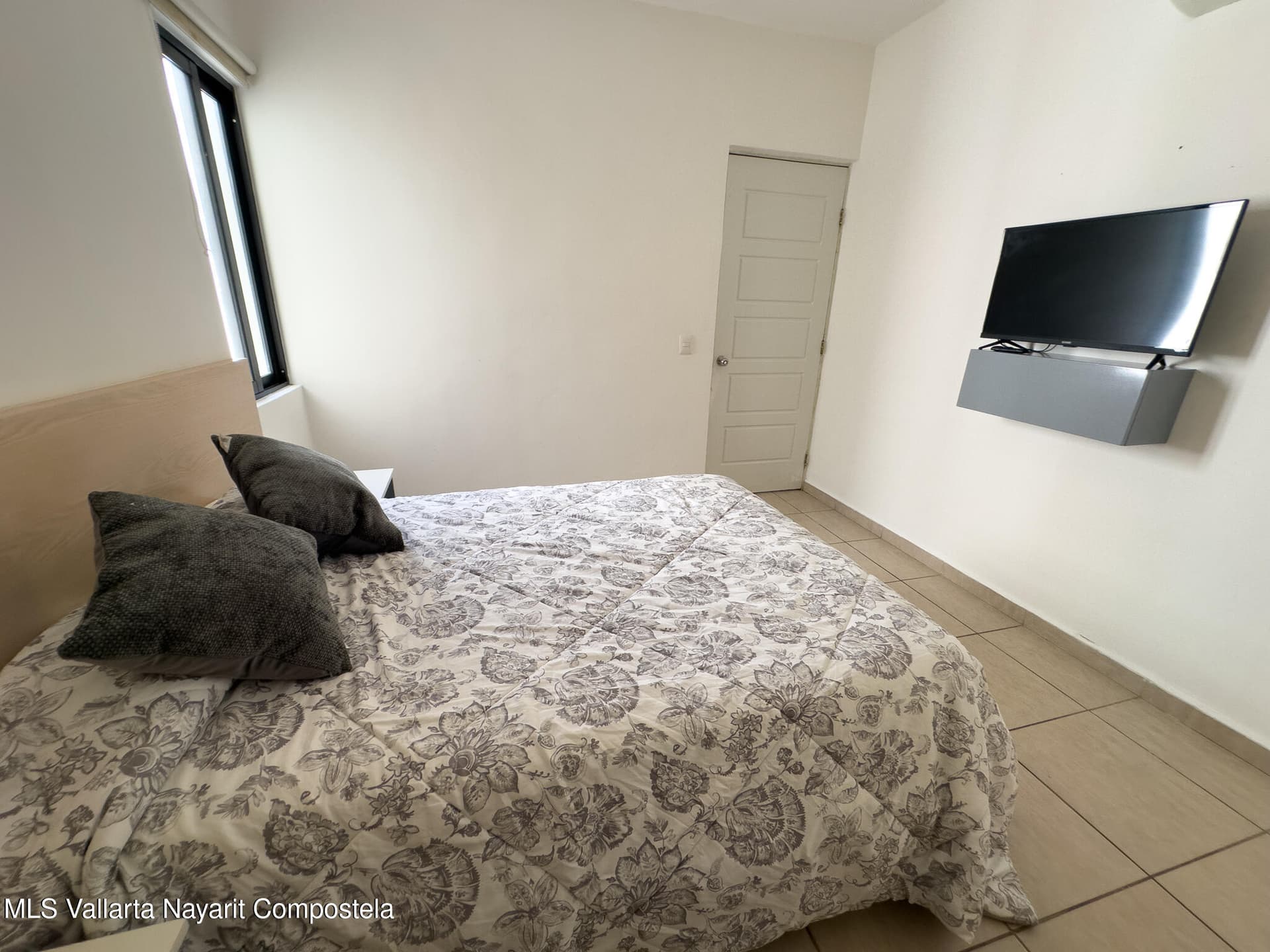 447 Avenida Mezquite 19