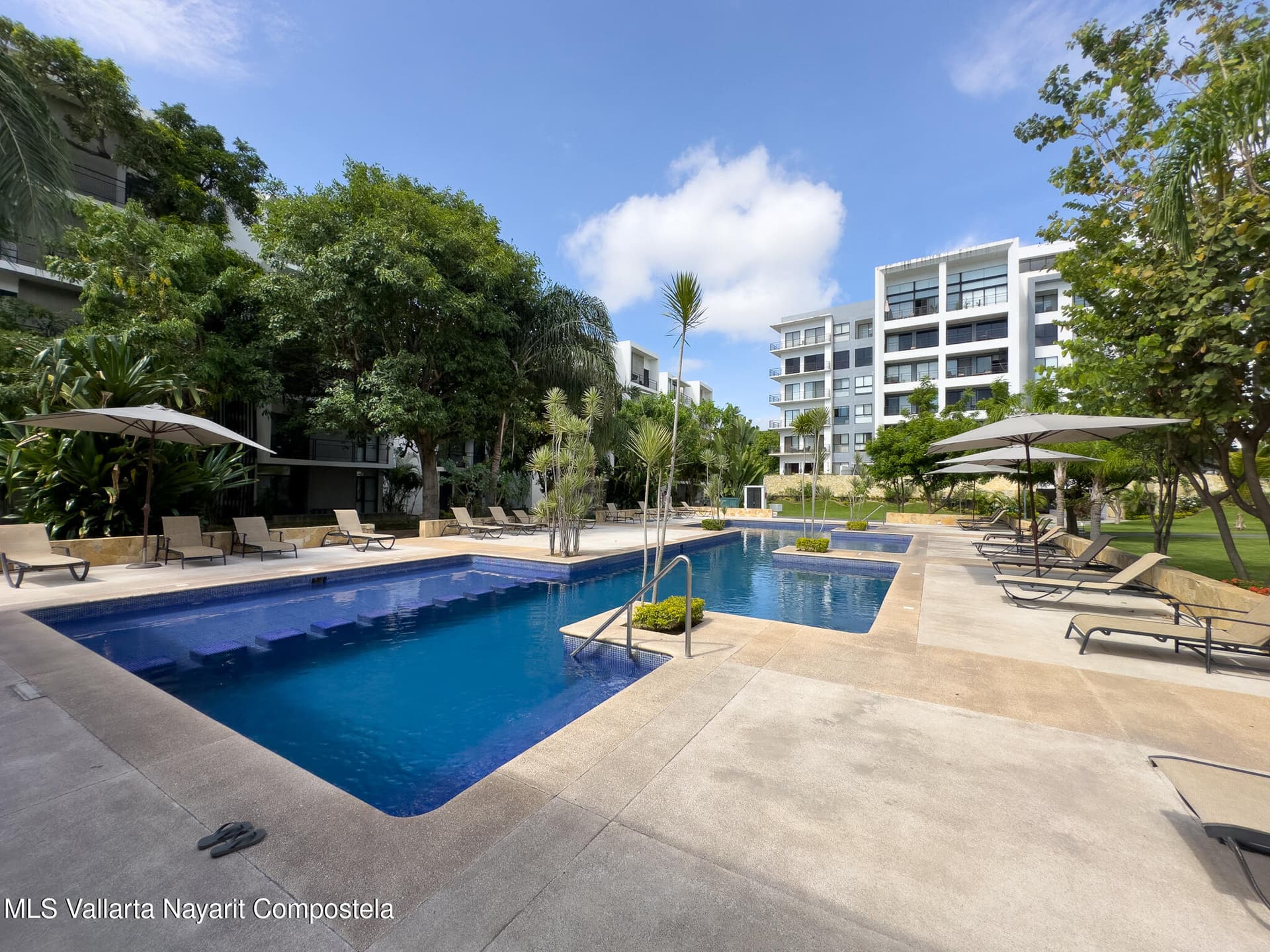 447 Avenida Mezquite 25