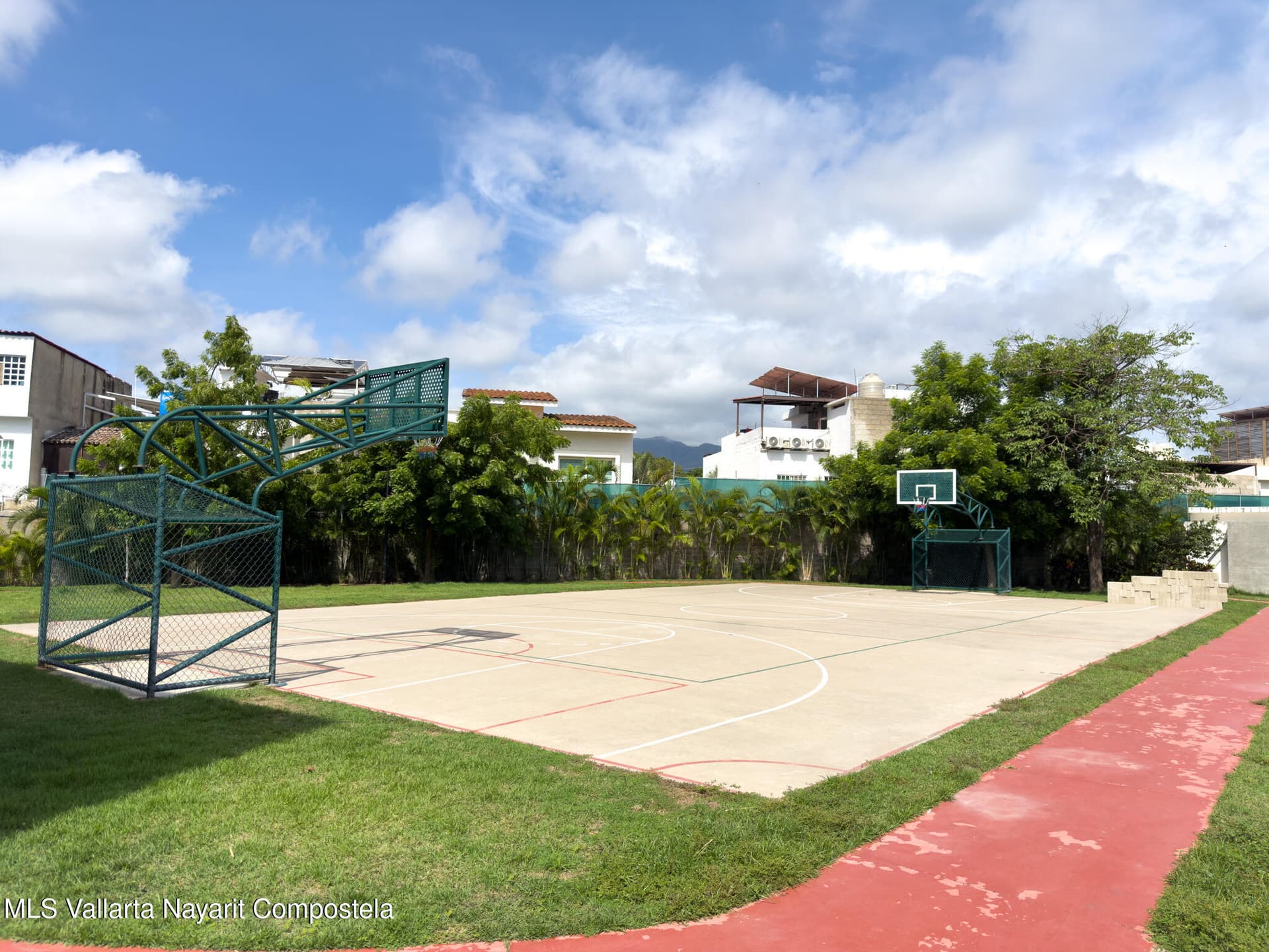 447 Avenida Mezquite 31