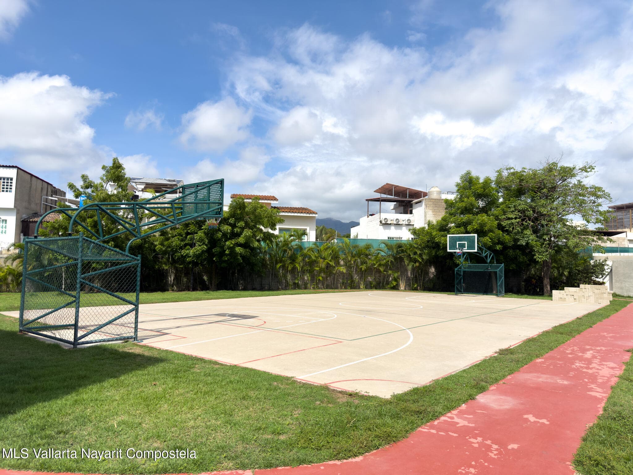 447 Avenida Mezquite 31