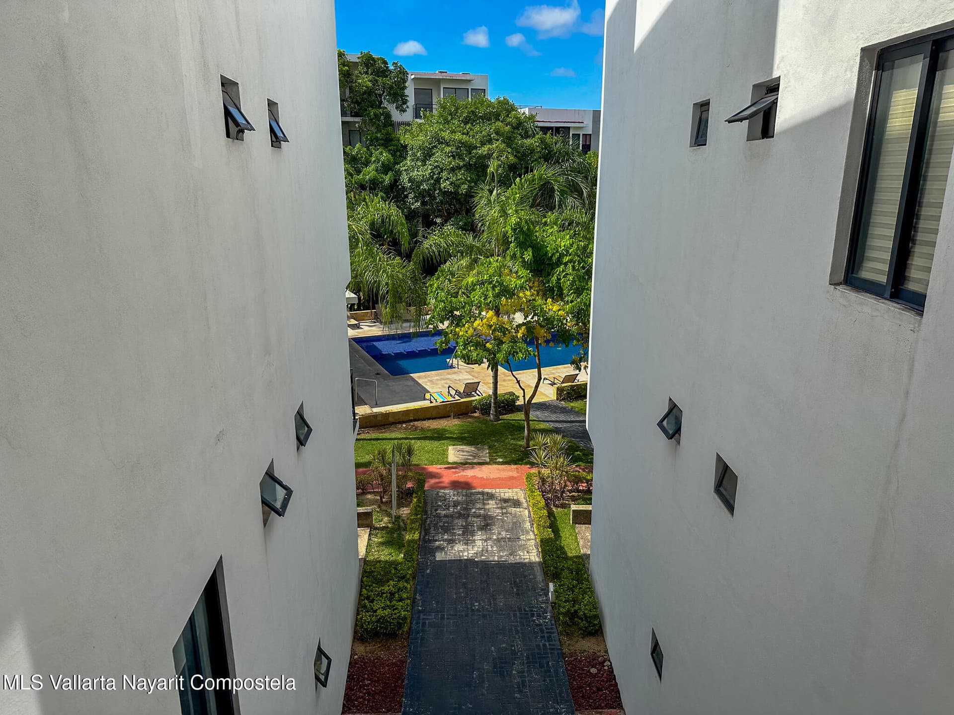 447 Avenida Mezquite 30