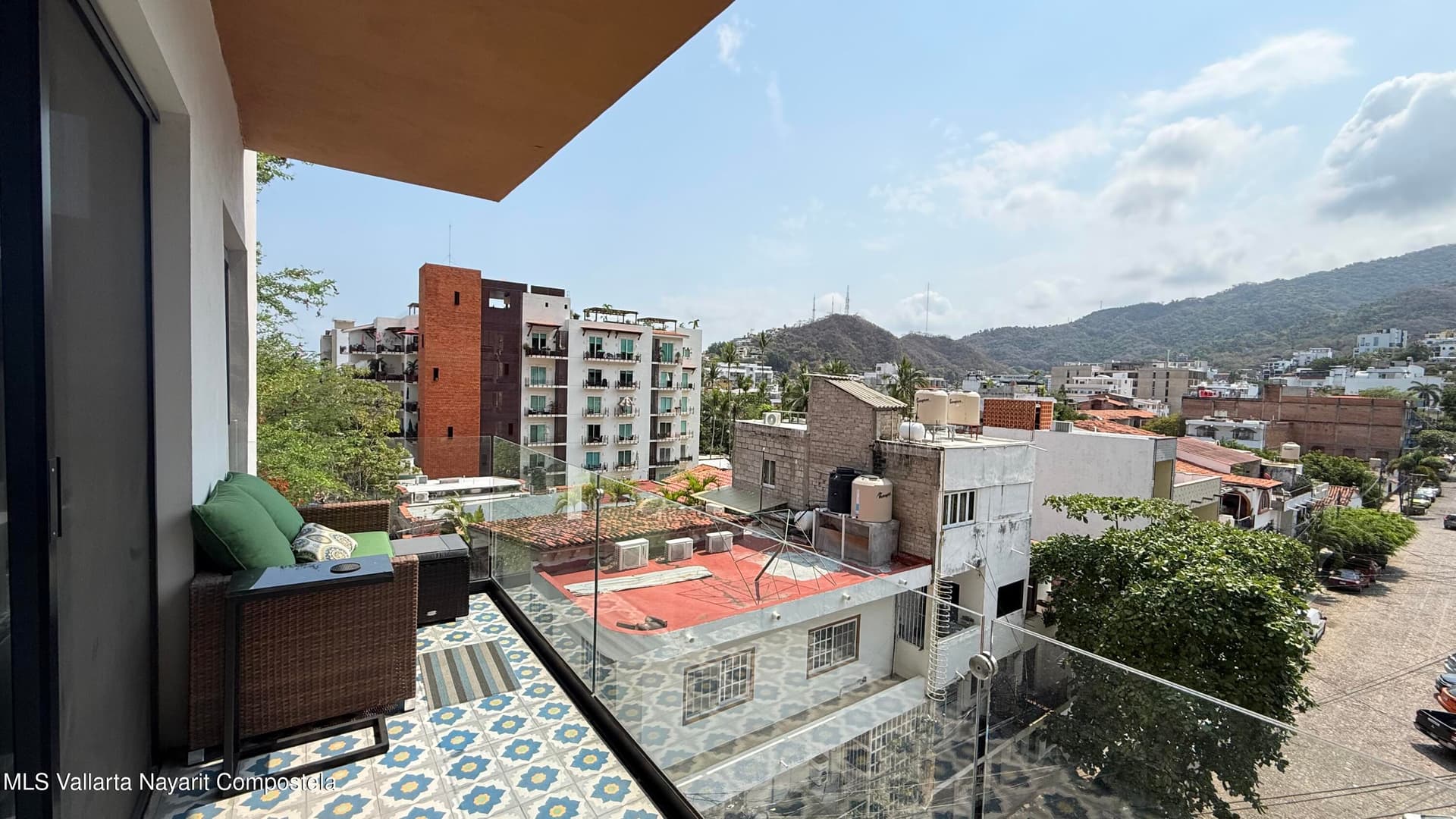 105 Sail View 5