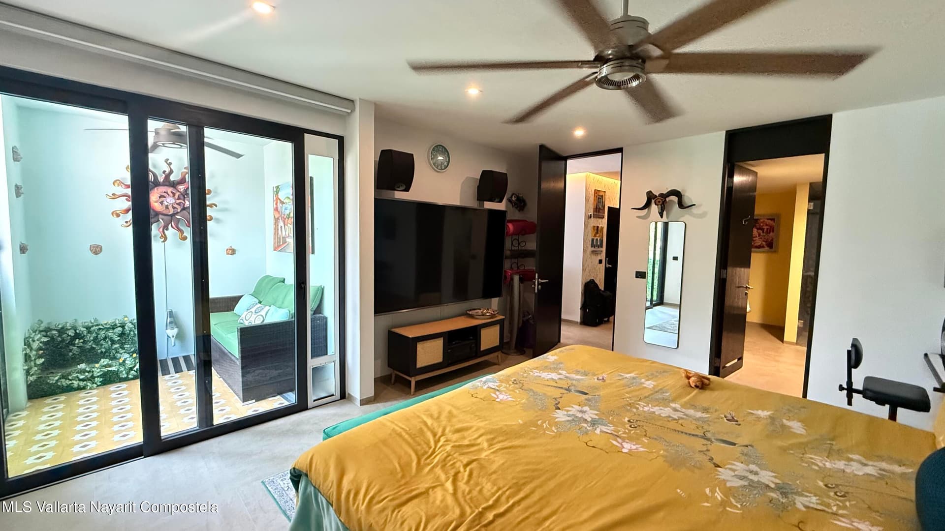 105 Sail View 17