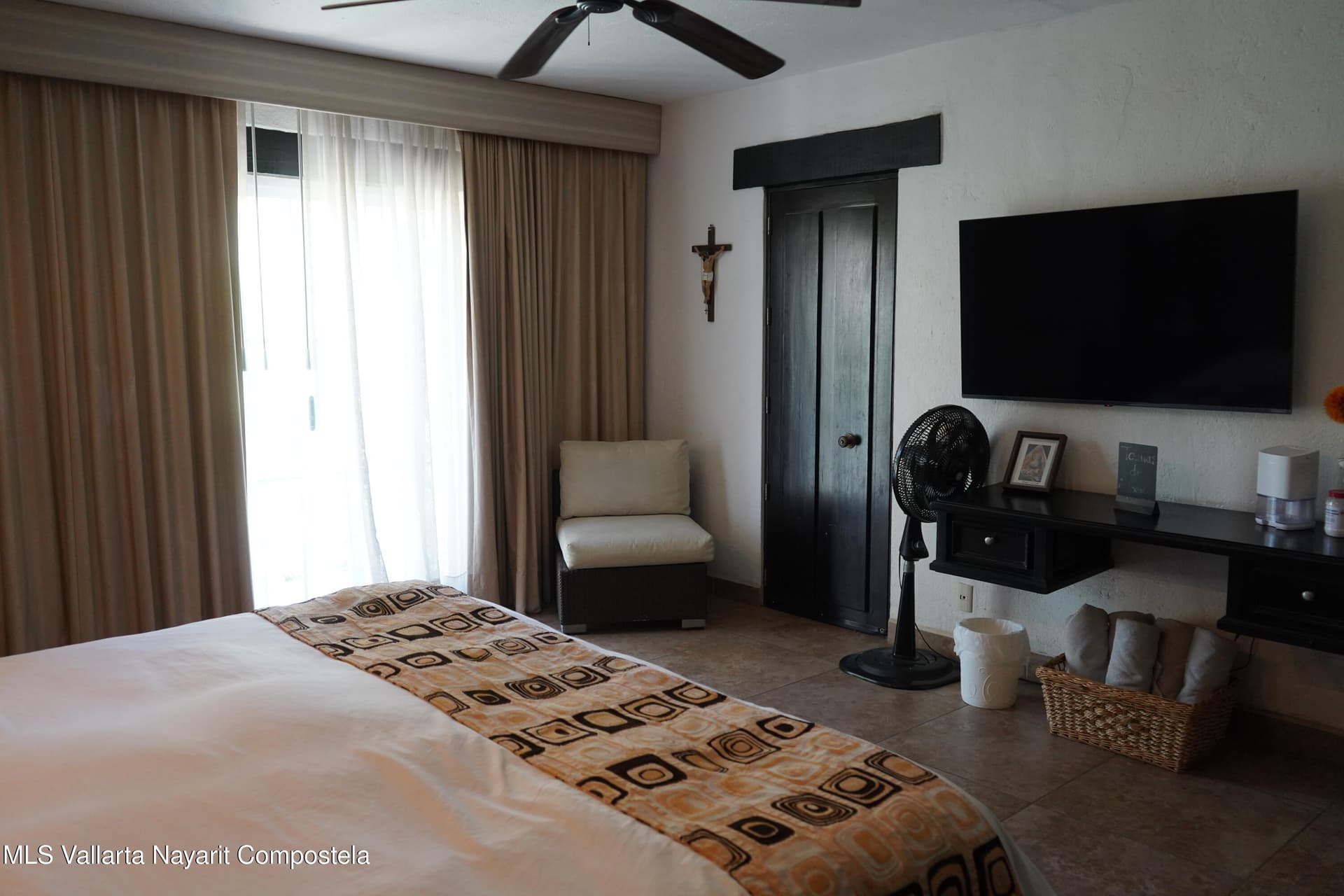 Krystal Vallarta 14