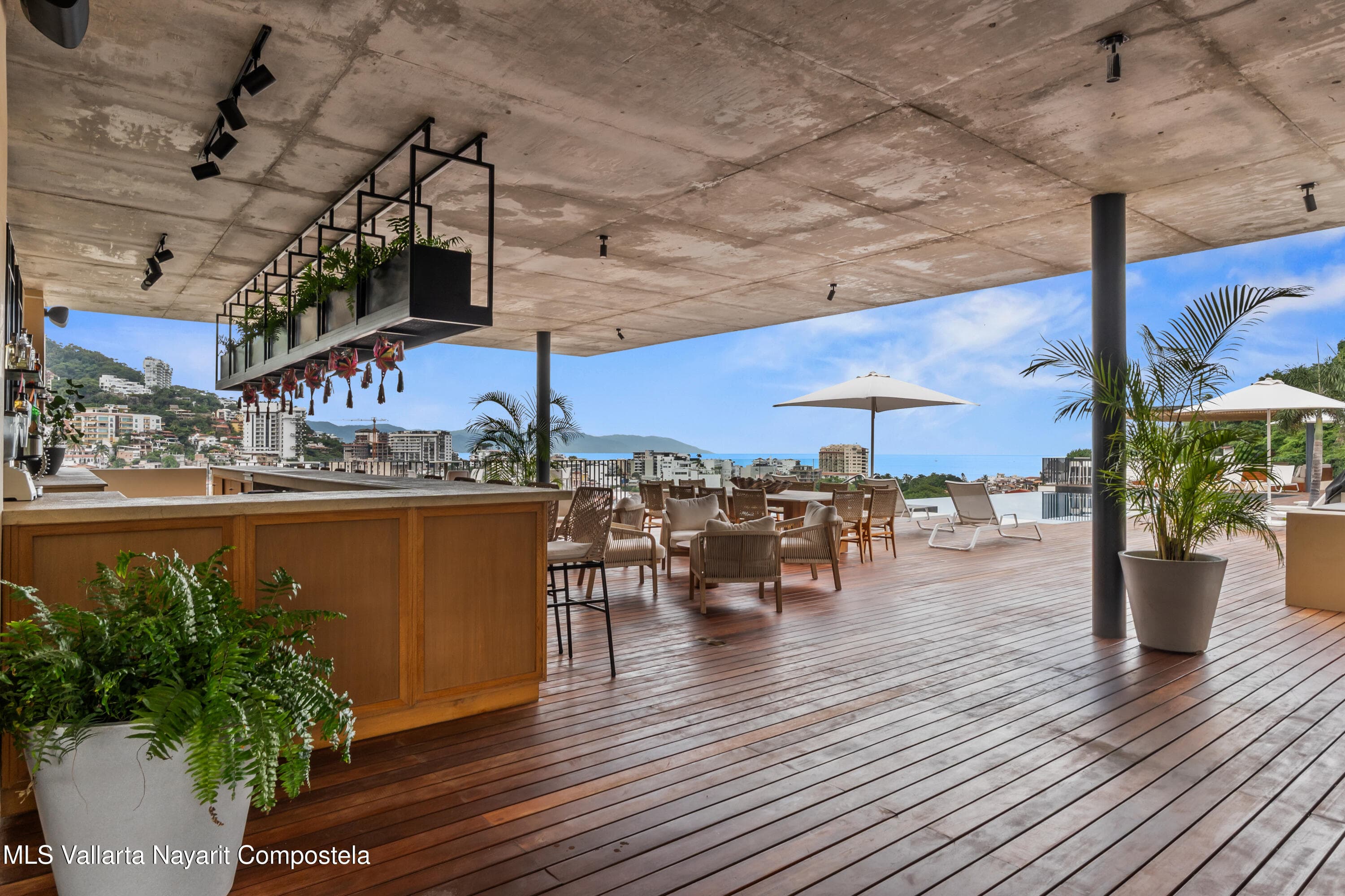 Oasis at Riviera Cuale 25
