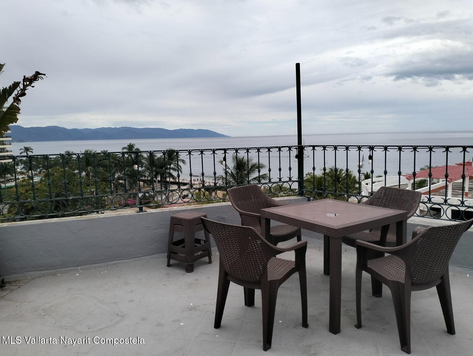 Condominio 33