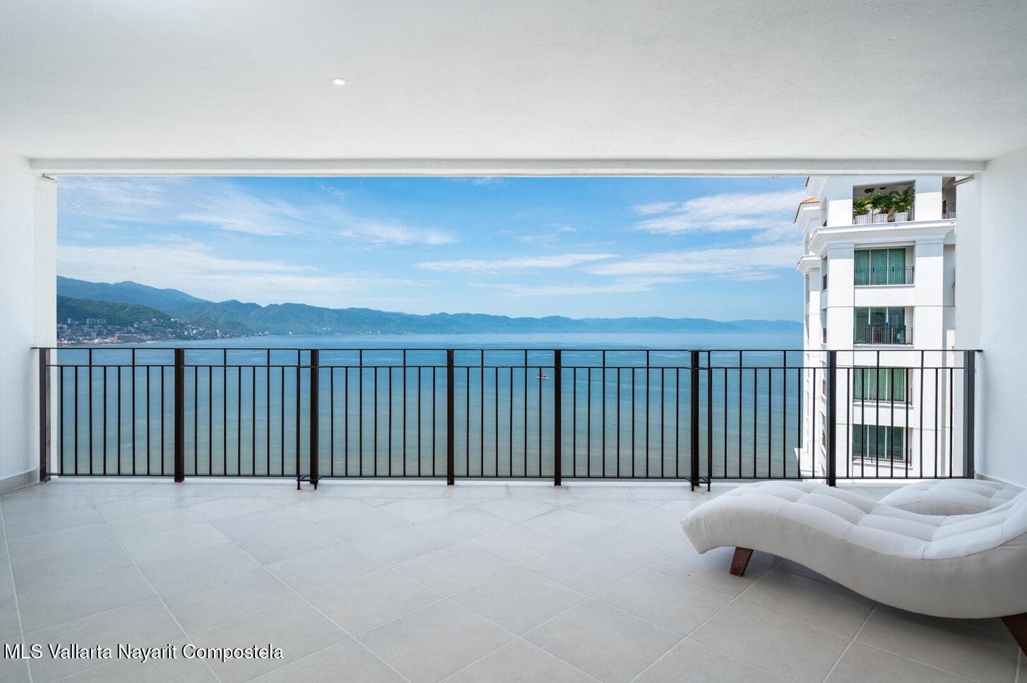 Grand Venetian 10