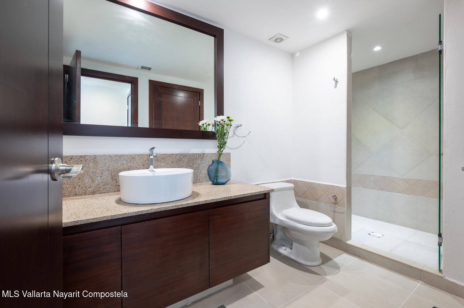 Grand Venetian 18