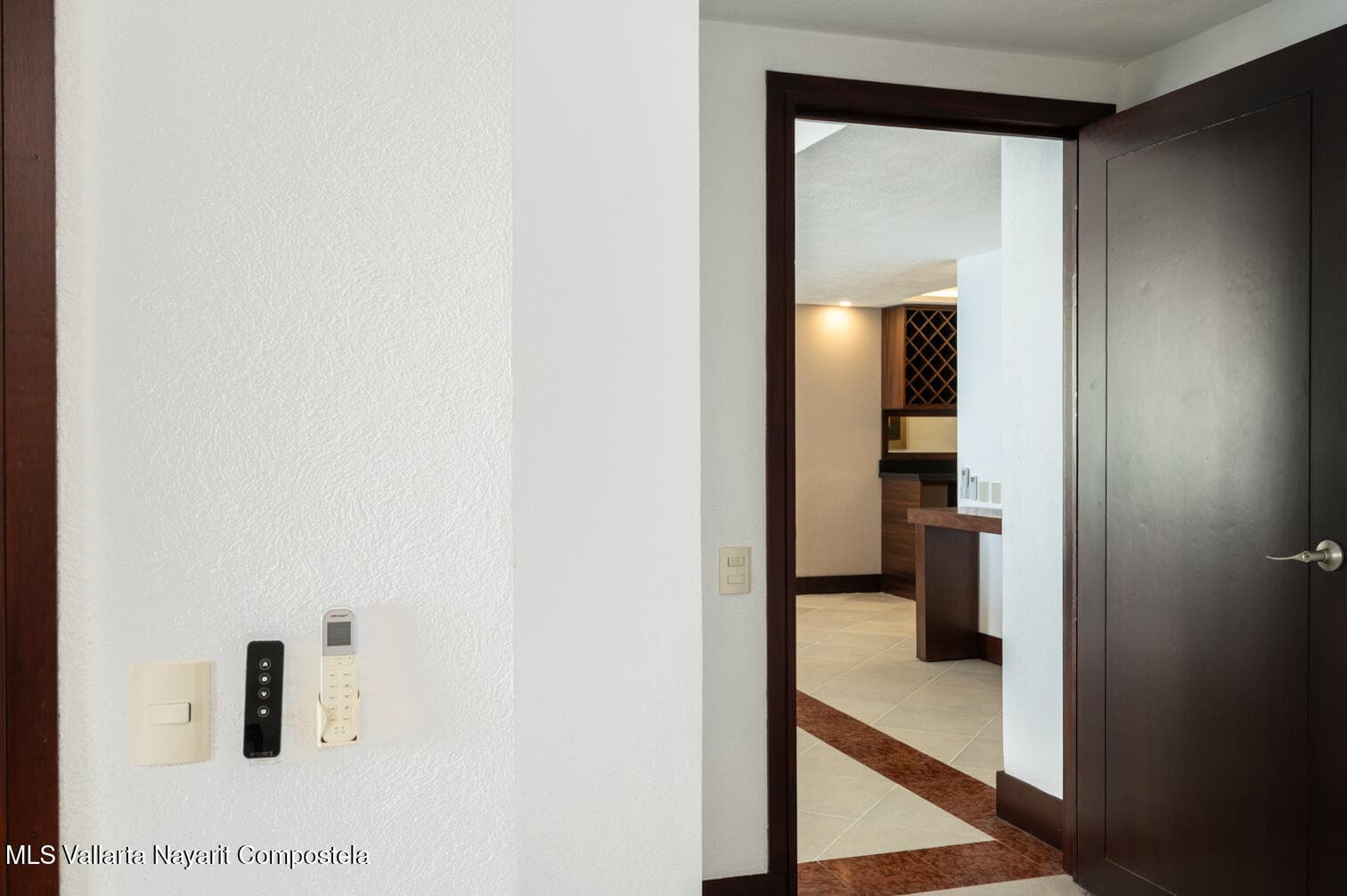Grand Venetian 24
