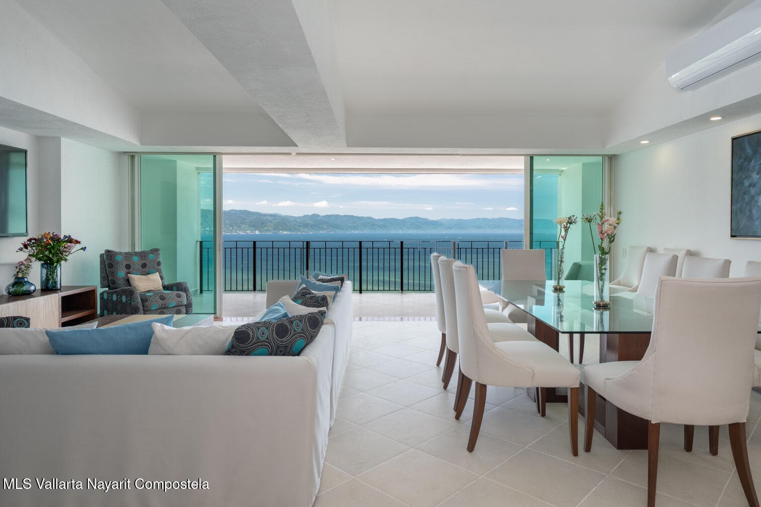 Grand Venetian 38