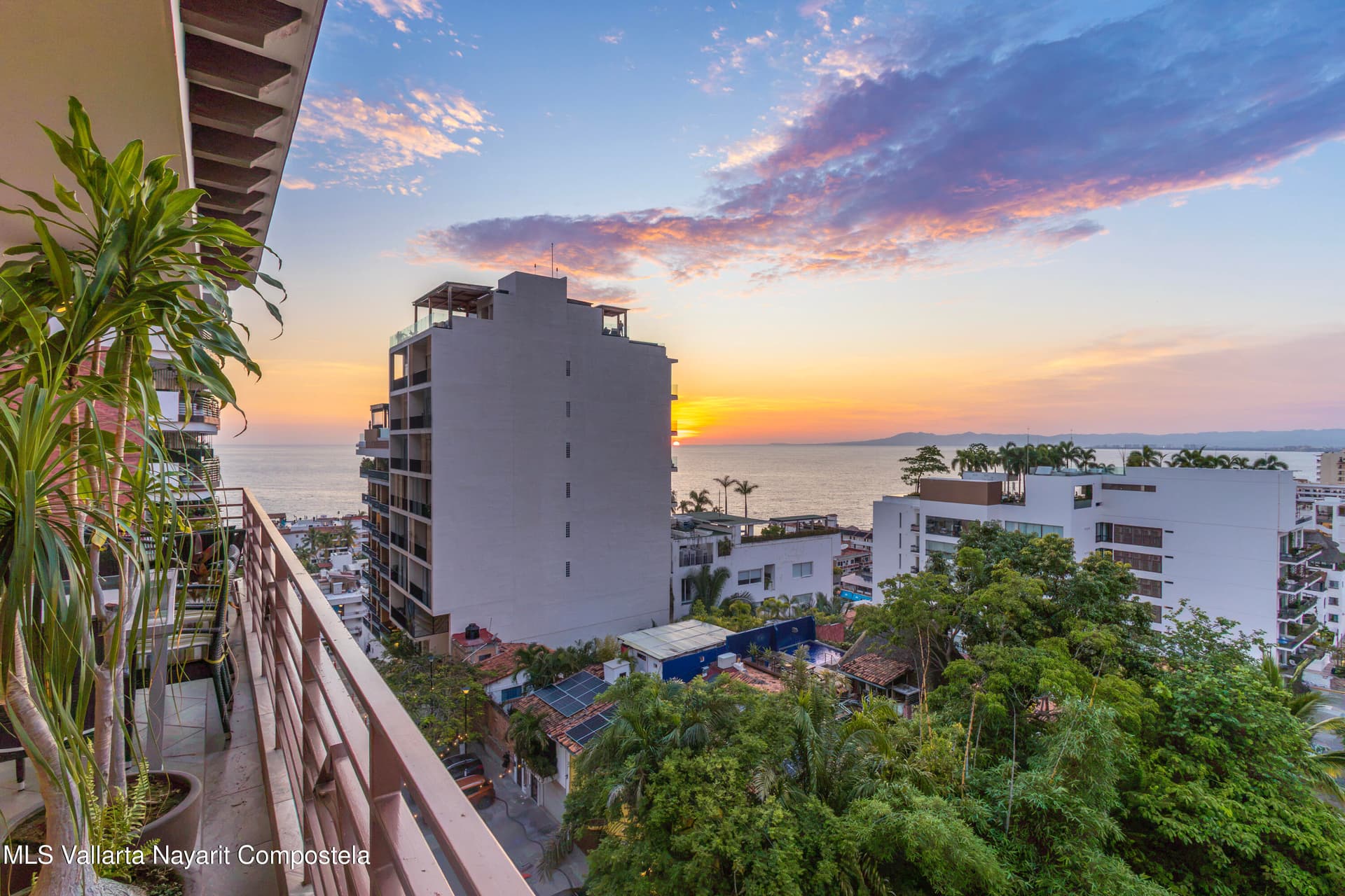 Residences by Pinnacle 30