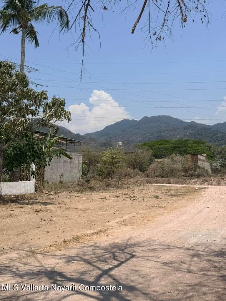 S/N AV. DE LAS CASCADAS 4
