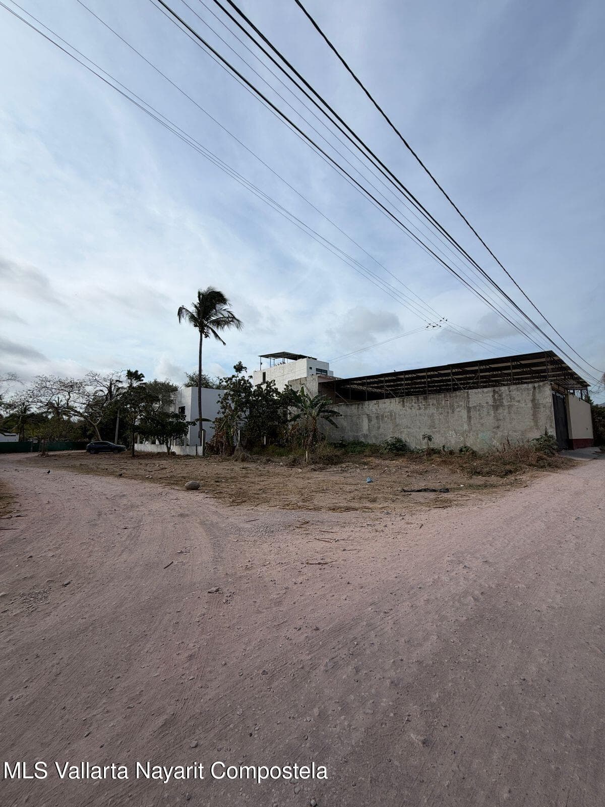 S/N AV. DE LAS CASCADAS 7