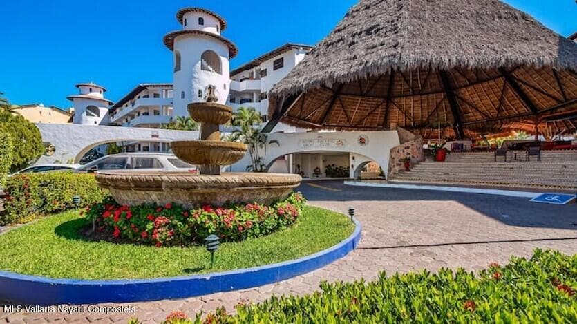 Royal Pacific Yacht Club 36