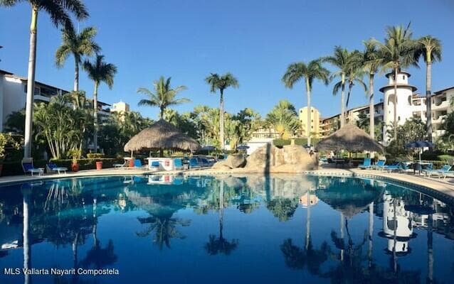 Royal Pacific Yacht Club 39