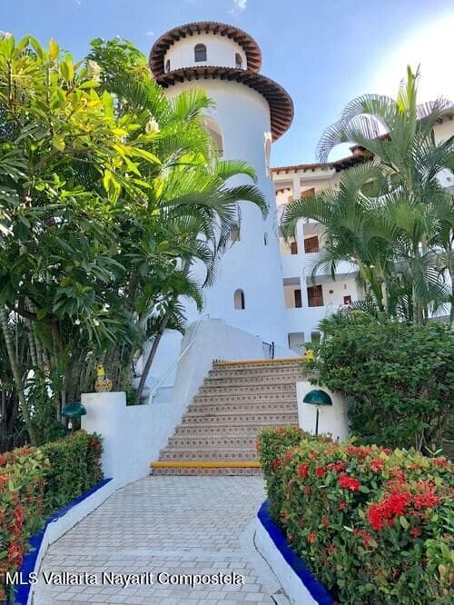 Royal Pacific Yacht Club 40