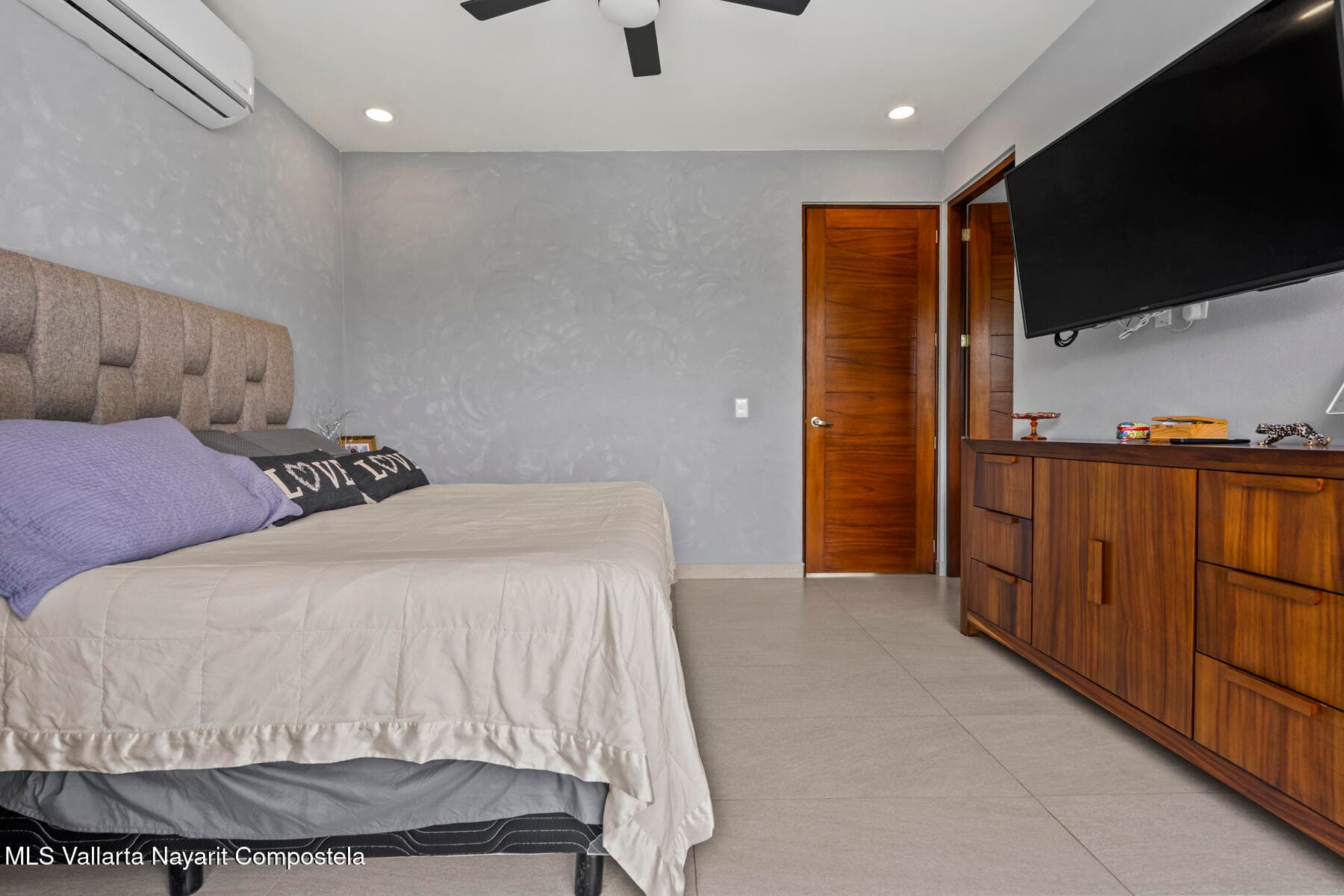127 MANGO PARAISO 16