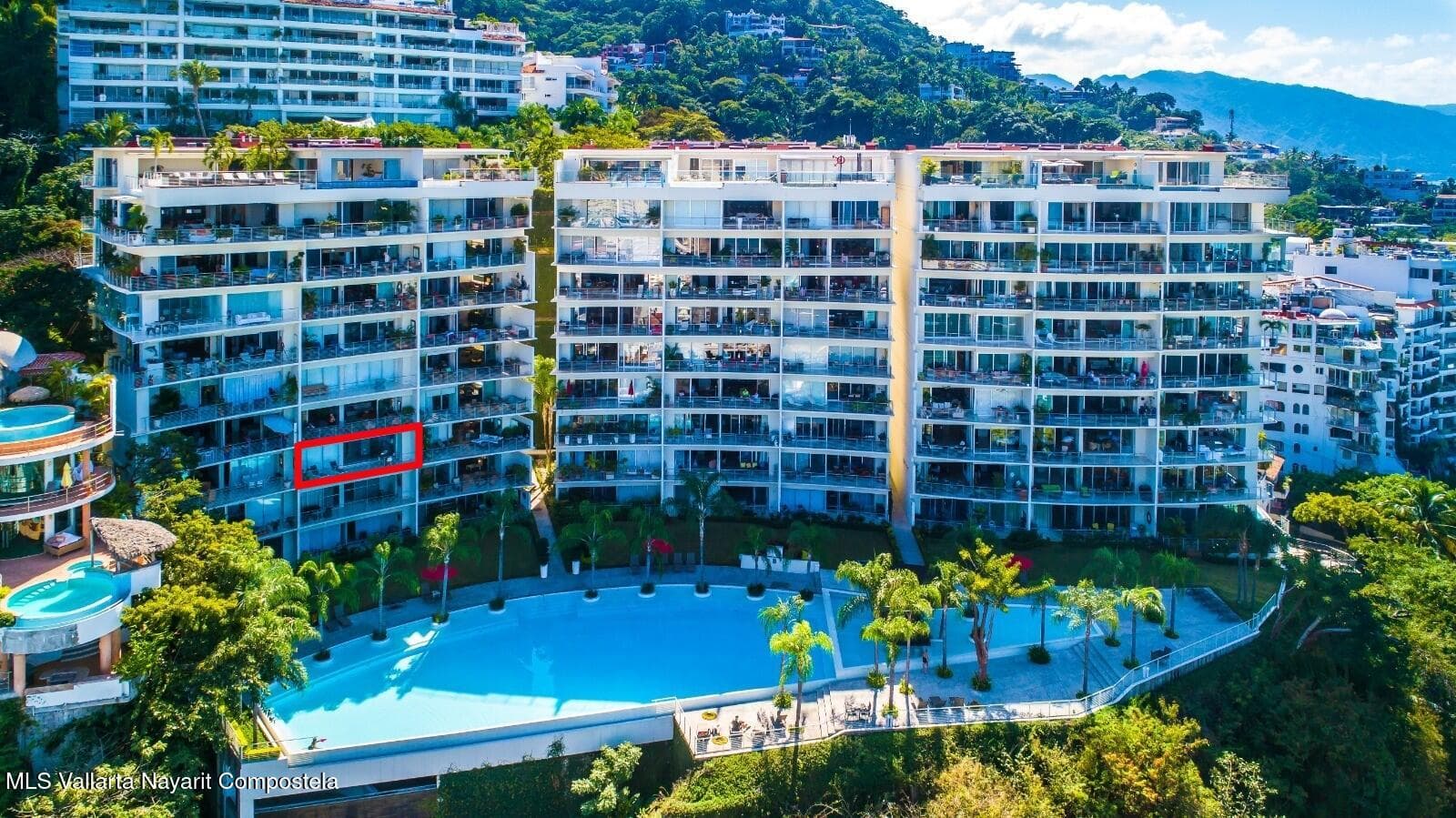 Paramount Bay