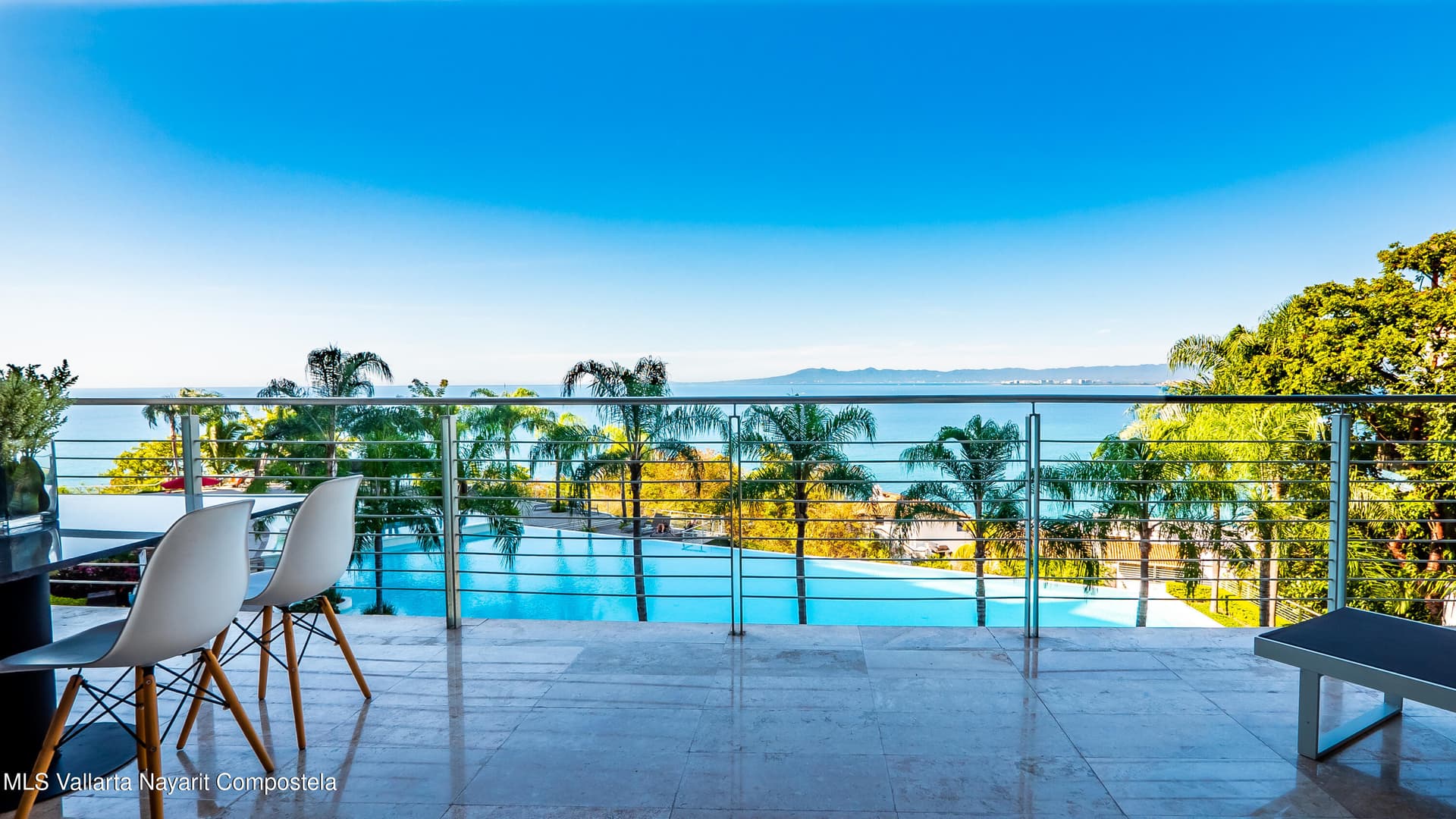 Paramount Bay 18