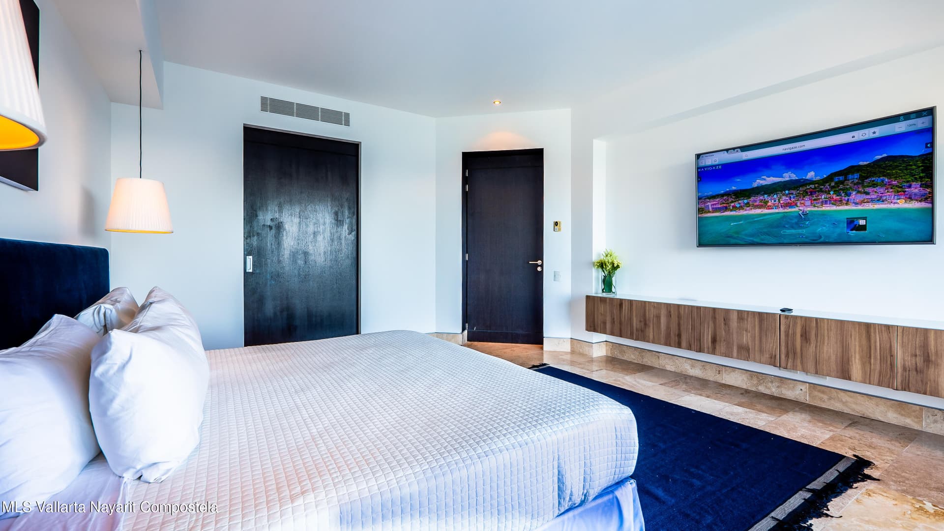 Paramount Bay 24