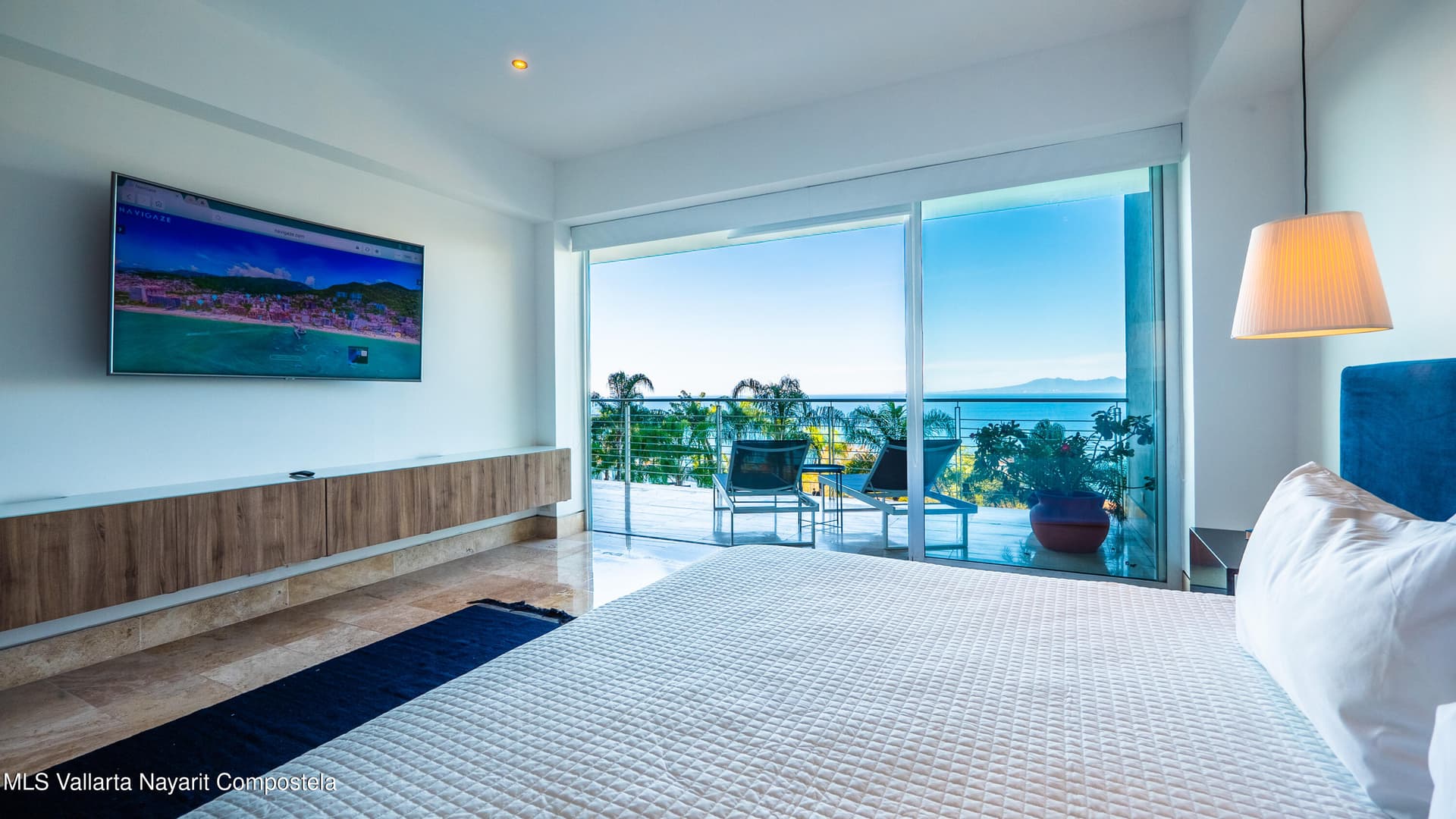 Paramount Bay 25