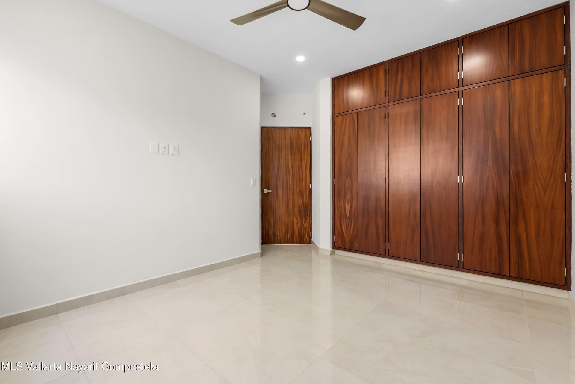 134 Valle de San Vicente 27