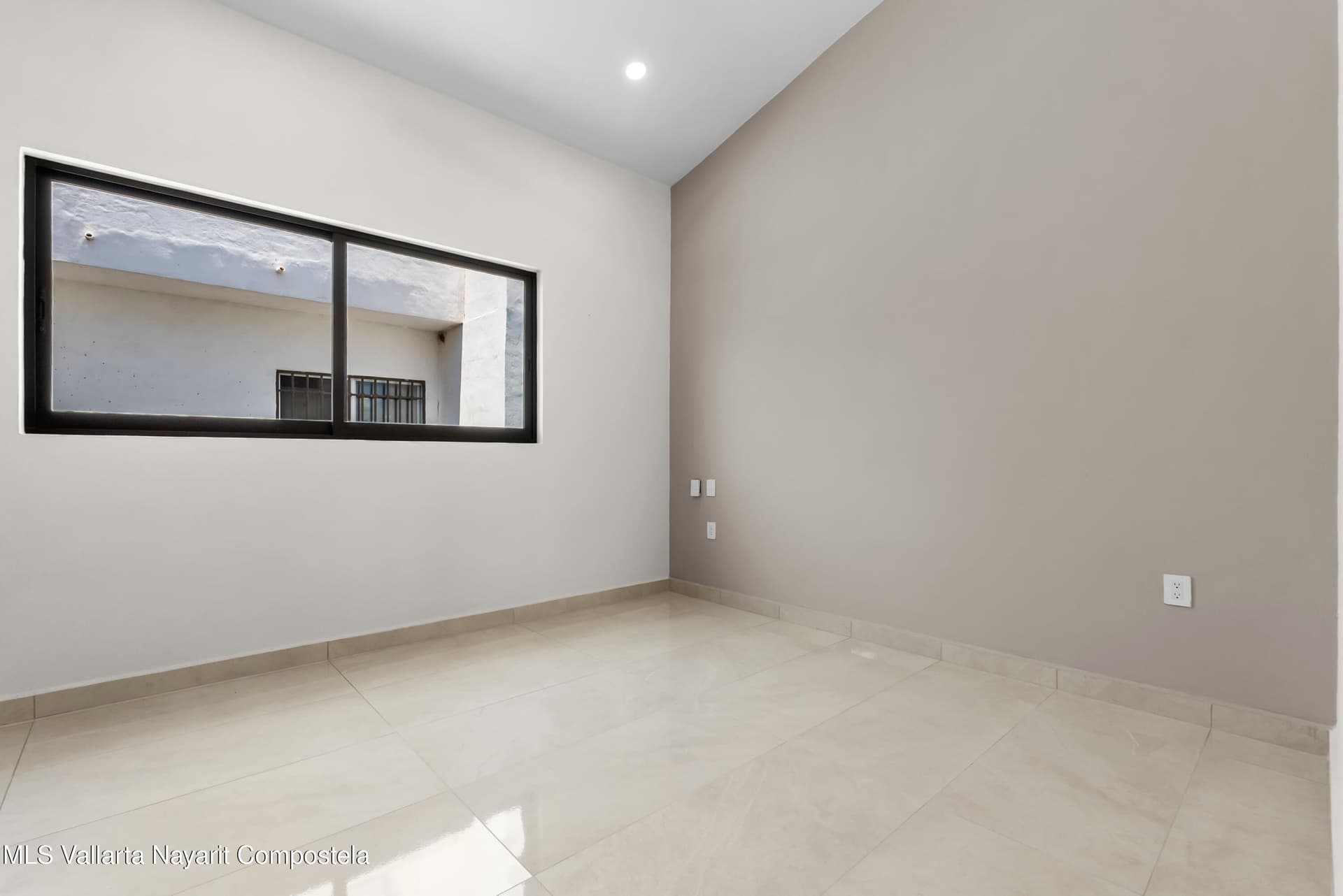 134 Valle de San Vicente 28