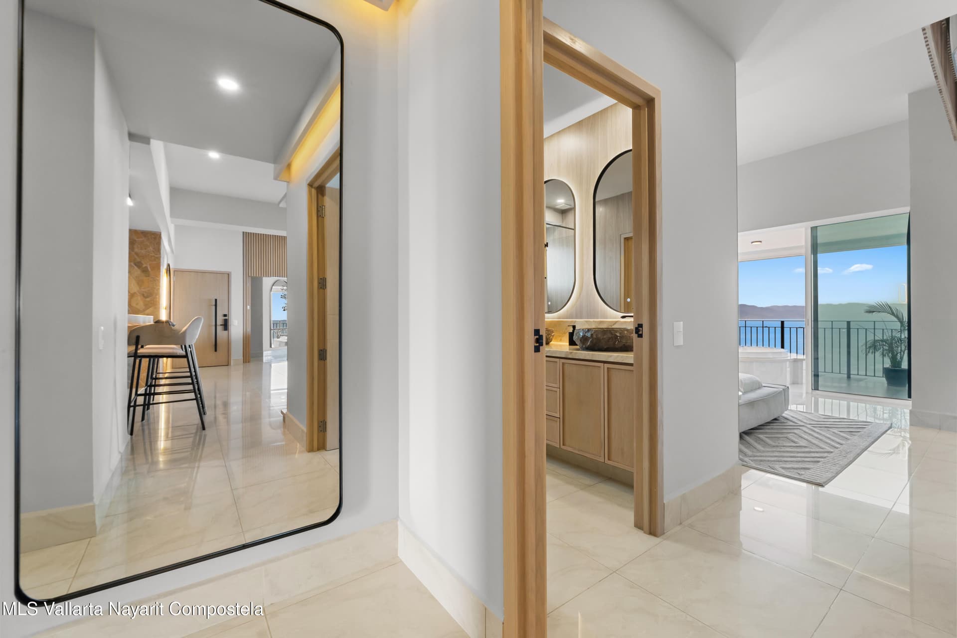 2477 Francisco Medina Ascencio Corner Residence 27