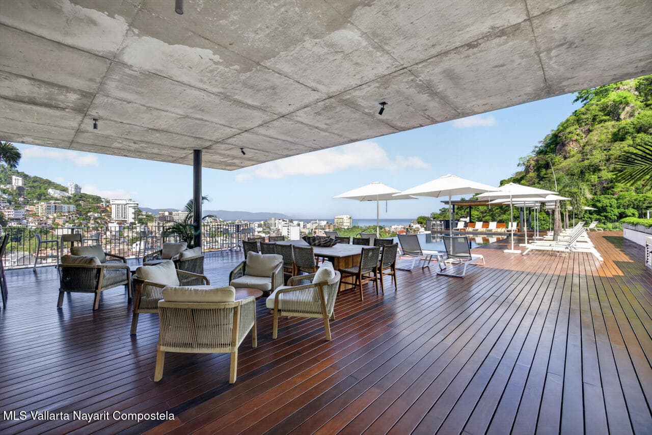 Oasis at Riviera Cuale 24