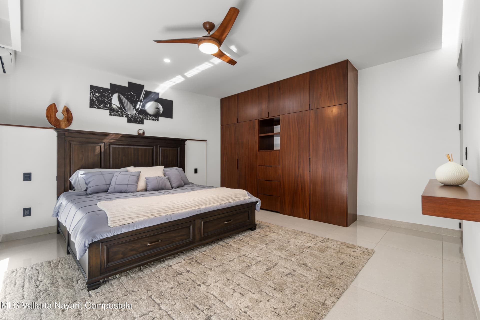 NA CONDOMINIO RESIDENCIAL FLAMING C-4 6