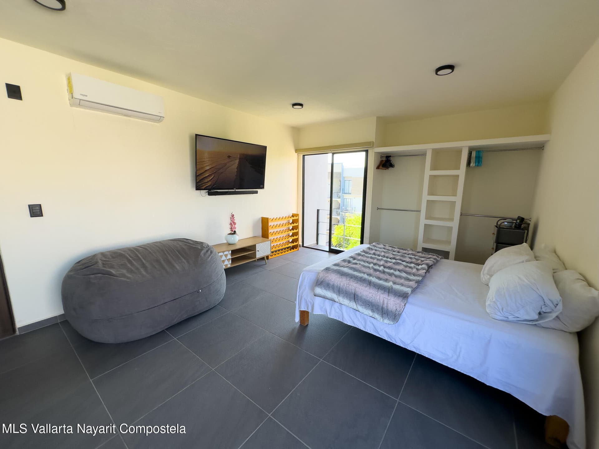 309 Paseo Foresta 7