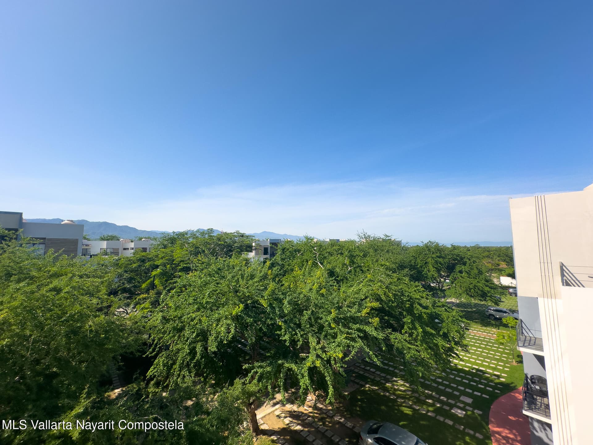 309 Paseo Foresta 40
